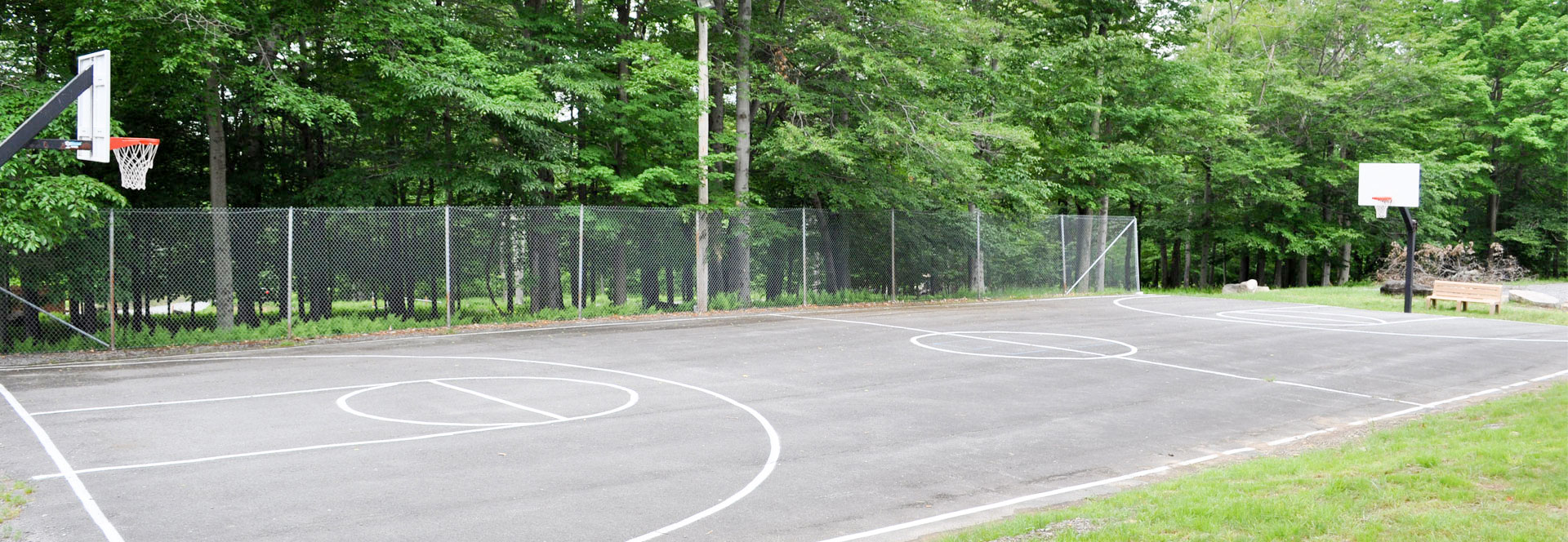 eagle-lake-beach1-basketball-courts